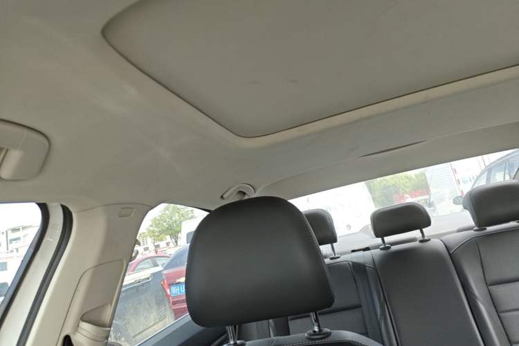 Used Volkswagen Lavida 2019 1.5L Automatic Comfort Edition China VI Standard Headliner