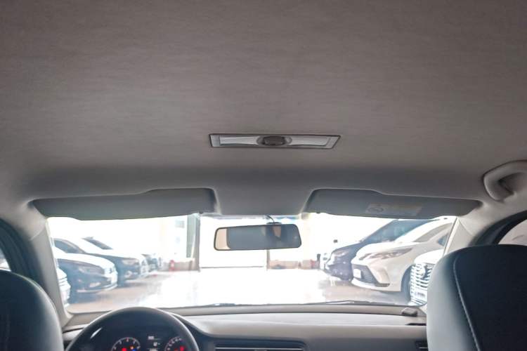 Used Volkswagen Lavida 2019 Lavida Start 1.5L Manual Fashion Edition China VI Standard Headliner