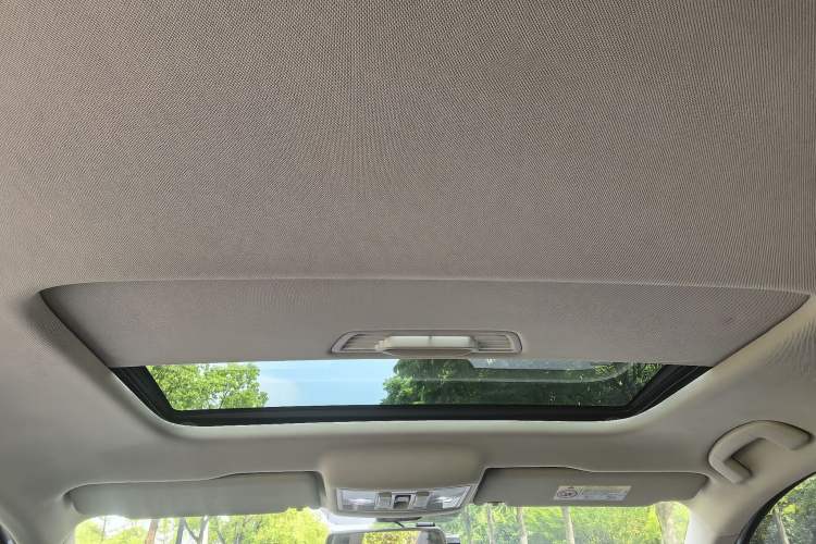 Used Volkswagen Lavida 2019 1.5L Automatic Comfort Edition China VI Standard Headliner