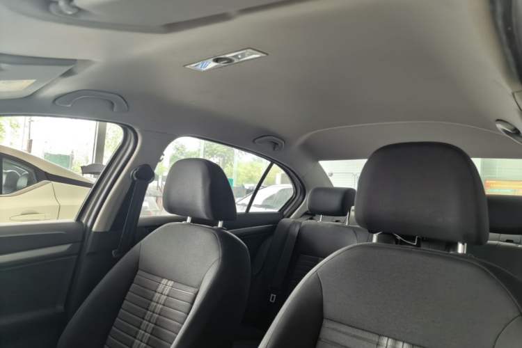 Used Volkswagen Lavida 2019 Lavida Start 1.5L Automatic Trendy Version China VI Standard Headliner
