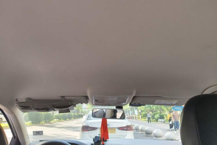 Used Volkswagen Lavida 2019 1.5L Automatic Fashion Edition China VI Headliner