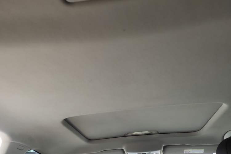 Used Volkswagen Lavida 2019 1.5L Automatic Comfort Edition China VI Standard Headliner