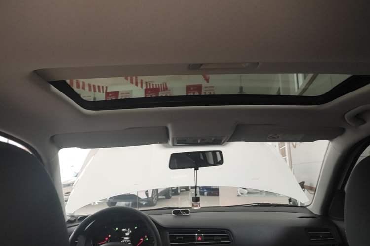 Used Volkswagen Lavida 2019 Lavida Start 1.5L Automatic Comfort Edition China VI Standard Headliner