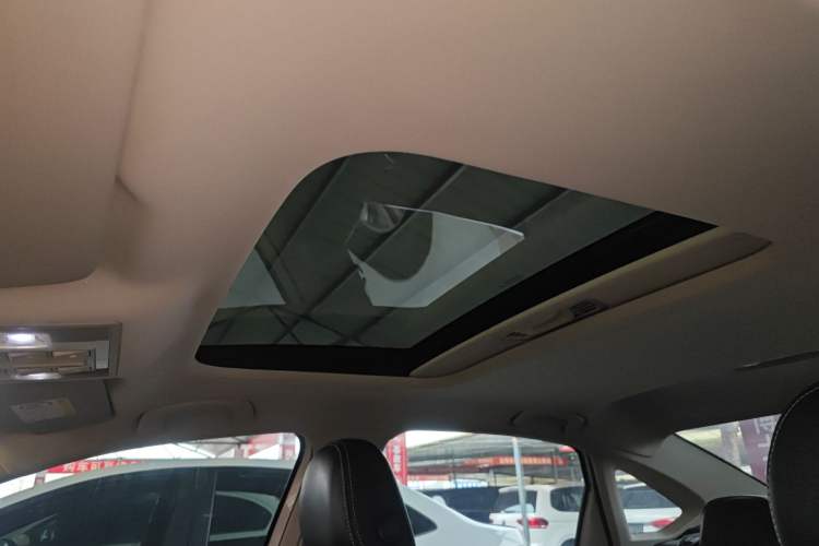 Used Volkswagen Lavida 2019 1.5L Automatic Vision Edition China VI Standard Headliner