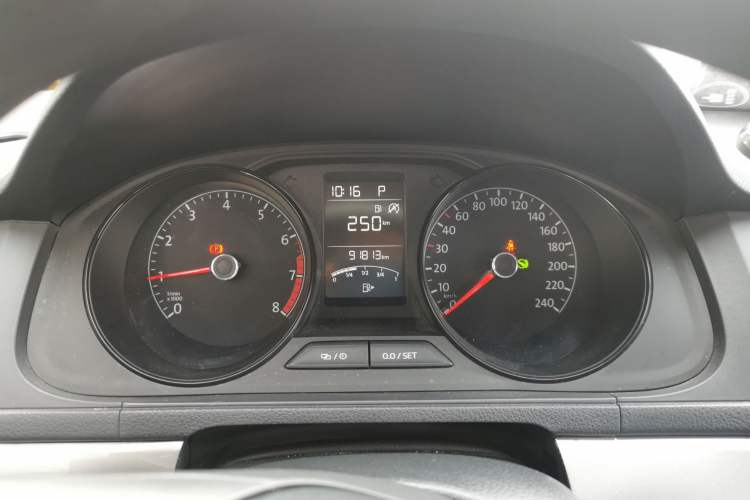 Used Volkswagen Lavida 2019 Lavida Start 1.5L Automatic Trendy Version China VI Standard Instrument Cluster