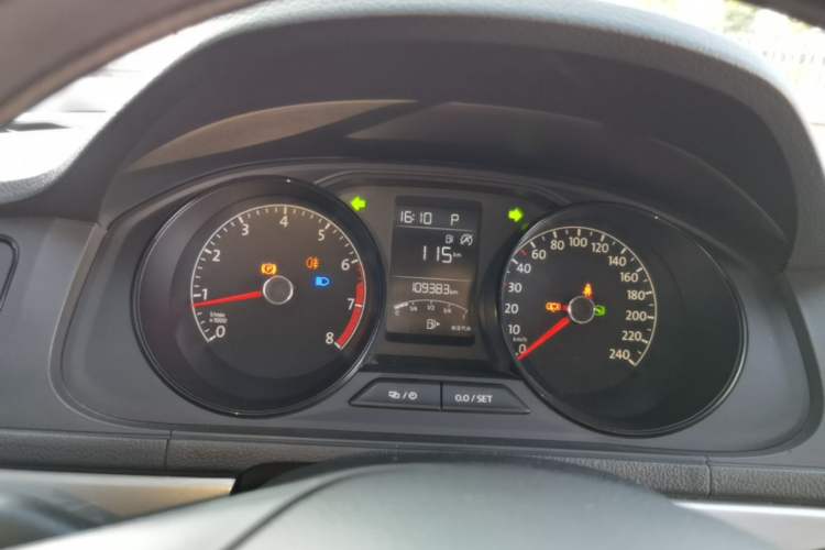 Used Volkswagen Lavida 2019 Lavida Start 1.5L Automatic Trendy Version China VI Standard Instrument Cluster