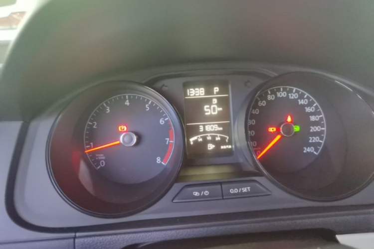 Used Volkswagen Lavida 2019 Lavida Start 1.5L Automatic Trendy Version China VI Standard Instrument Cluster