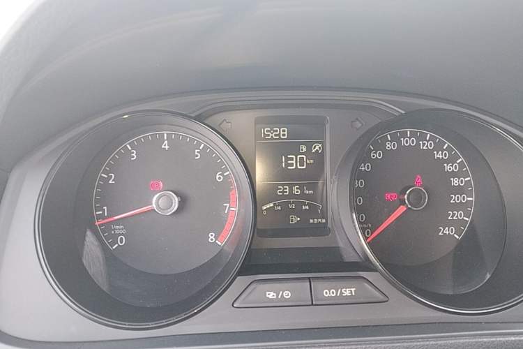 Used Volkswagen Lavida 2019 Lavida Start 1.5L Manual Fashion Edition China VI Standard Instrument Cluster