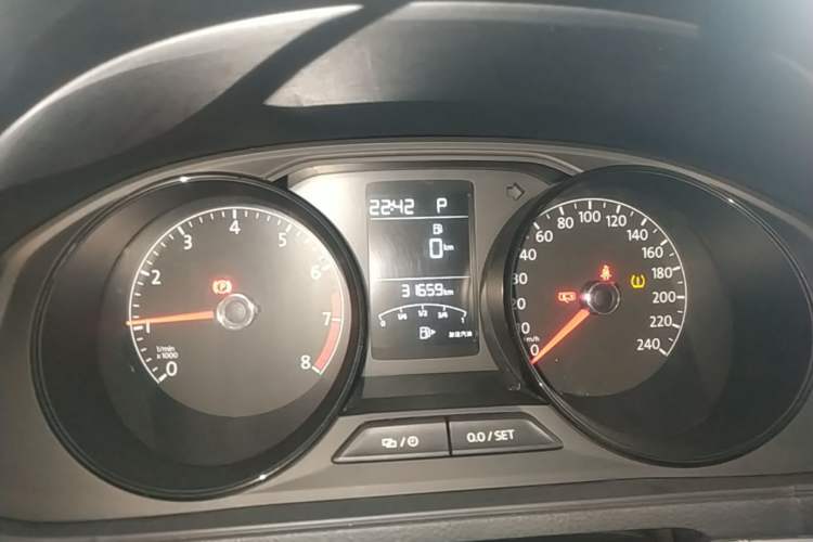 Used Volkswagen Lavida 2019 Lavida Start 1.5L Automatic Trendy Version China VI Standard Instrument Cluster