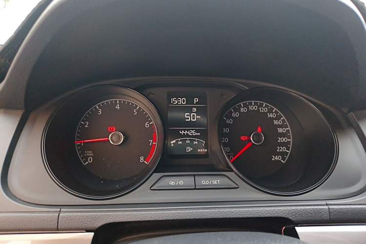 Used Volkswagen Lavida 2019 Lavida Start 1.5L Automatic Trendy Version China VI Standard Instrument Cluster