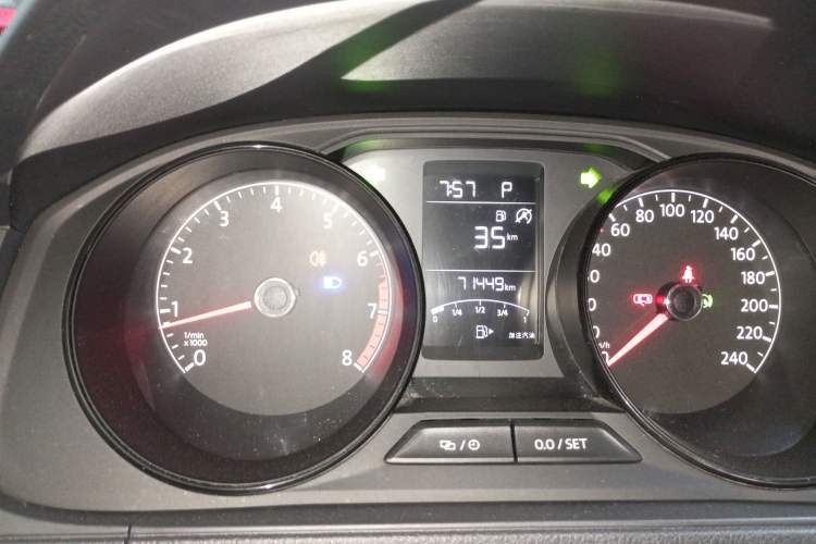 Used Volkswagen Lavida 2019 Lavida Start 1.5L Automatic Trendy Version China VI Standard Instrument Cluster