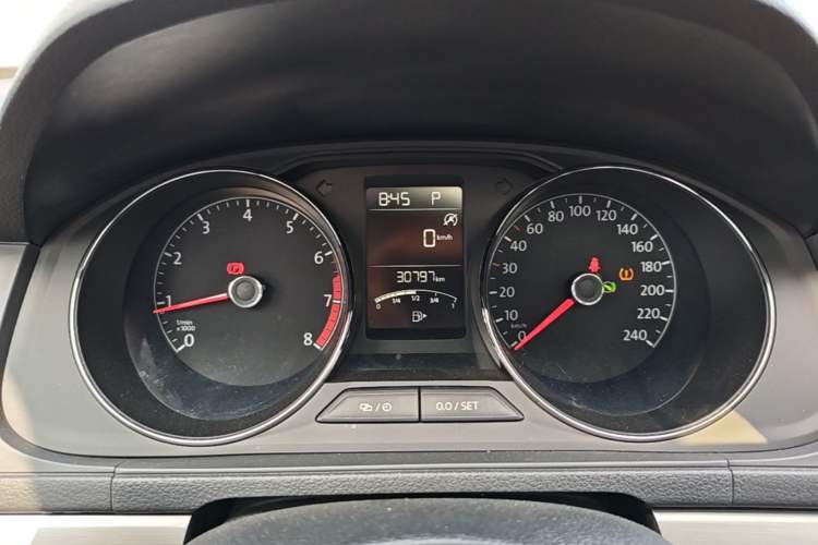 Used Volkswagen Lavida 2019 Lavida Start 1.5L Automatic Comfort Edition China VI Standard Instrument Cluster