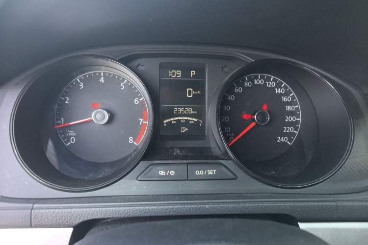 Used Volkswagen Lavida 2019 Lavida Start 1.5L Automatic Trendy Version China VI Standard Instrument Cluster