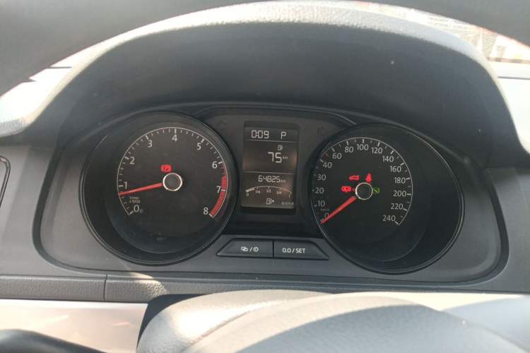 Used Volkswagen Lavida 2019 Lavida Start 1.5L Automatic Trendy Version China VI Standard Instrument Cluster