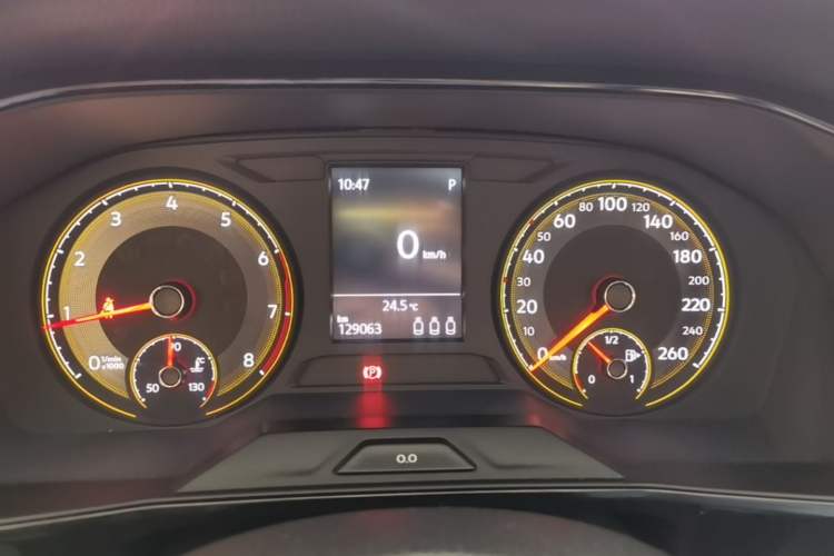 Used Volkswagen Lavida 2019 1.5L Automatic Comfort Edition China VI Standard Instrument Cluster