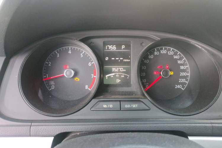 Used Volkswagen Lavida 2019 Lavida Start 1.5L Automatic Trendy Version China VI Standard Instrument Cluster