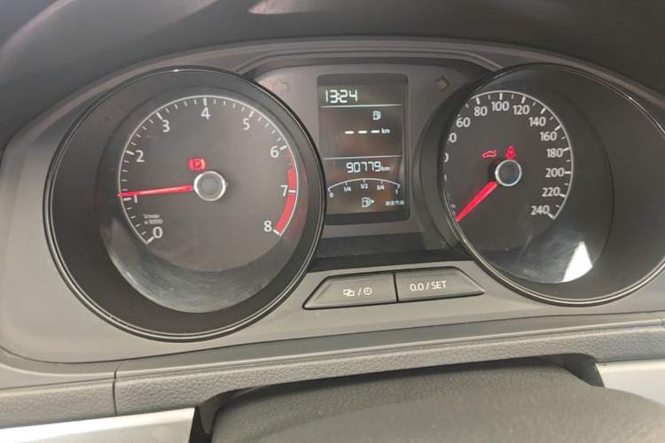 Used Volkswagen Lavida 2019 Lavida Start 1.5L Manual Fashion Edition China VI Standard Instrument Cluster