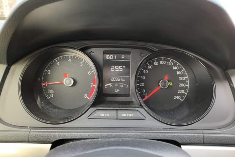 Used Volkswagen Lavida 2019 Lavida Start 1.5L Automatic Trendy Version China VI Standard Instrument Cluster