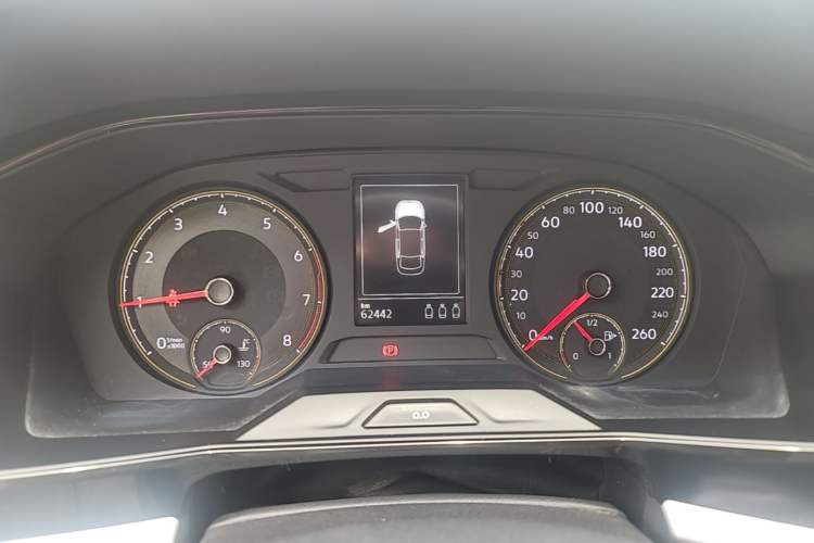 Used Volkswagen Lavida 2019 1.5L Automatic Comfort Edition China VI Standard Instrument Cluster