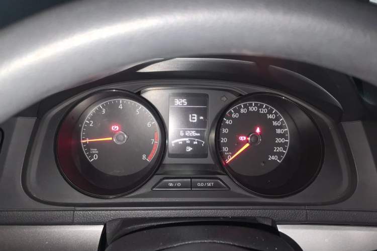 Used Volkswagen Lavida 2019 Lavida Start 1.5L Manual Fashion Edition China VI Standard Instrument Cluster