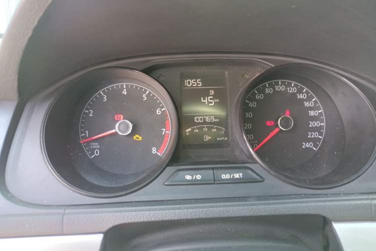 Used Volkswagen Lavida 2019 Lavida Start 1.5L Manual Fashion Edition China VI Standard Instrument Cluster