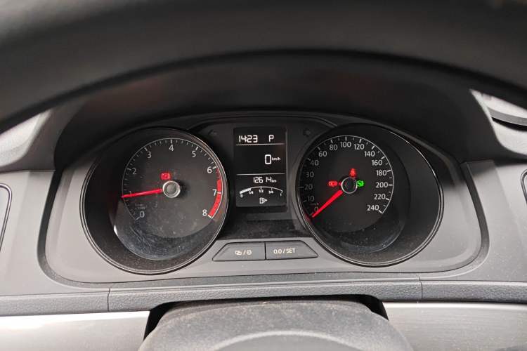 Used Volkswagen Lavida 2019 Lavida Start 1.5L Automatic Trendy Version China VI Standard Instrument Cluster