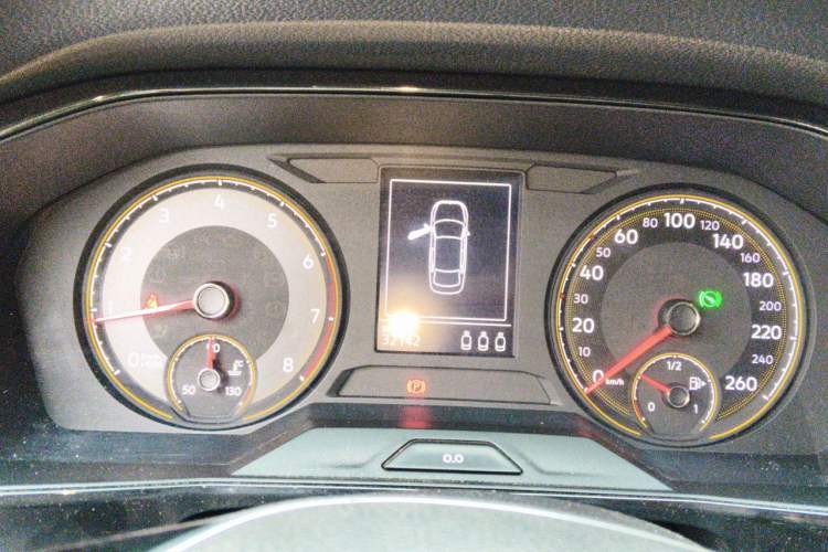 Used Volkswagen Lavida 2019 1.5L Automatic Comfort Edition China VI Standard Instrument Cluster