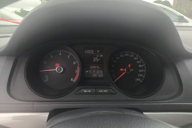 Used Volkswagen Lavida 2019 Lavida Start 1.5L Automatic Trendy Version China VI Standard Instrument Cluster