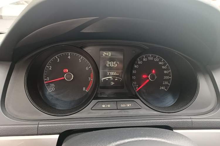 Used Volkswagen Lavida 2019 Lavida Start 1.5L Manual Fashion Edition China VI Standard Instrument Cluster