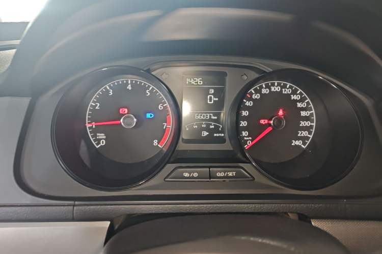 Used Volkswagen Lavida 2019 Lavida Start 1.5L Manual Fashion Edition China VI Standard Instrument Cluster