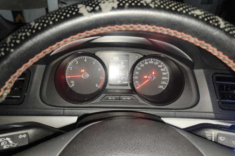 Used Volkswagen Lavida 2019 Lavida Start 1.5L Manual Fashion Edition China VI Standard Instrument Cluster