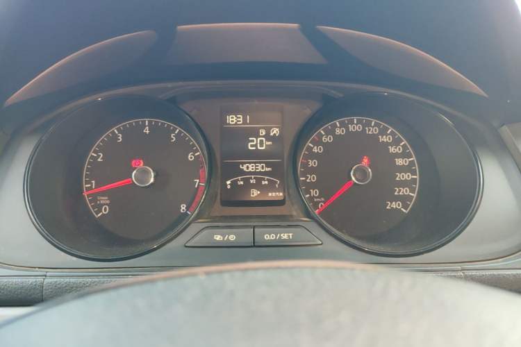 Used Volkswagen Lavida 2019 Lavida Start 1.5L Manual Fashion Edition China VI Standard Instrument Cluster