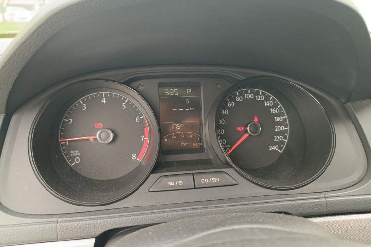 Used Volkswagen Lavida 2019 Lavida Start 1.5L Automatic Trendy Version China VI Standard Instrument Cluster