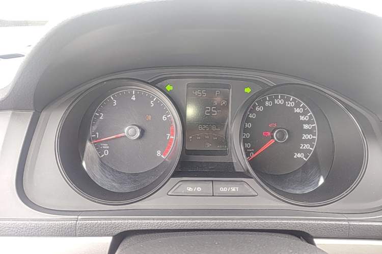 Used Volkswagen Lavida 2019 Lavida Start 1.5L Automatic Trendy Version China VI Standard Instrument Cluster