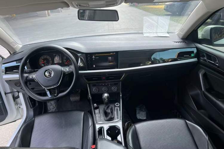 Used Volkswagen Lavida 2019 Lavida Start 1.5L Automatic Trendy Version China VI Standard Interior 1