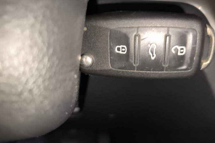 Used Volkswagen Lavida 2019 Lavida Start 1.5L Manual Fashion Edition China VI Standard Interior 1