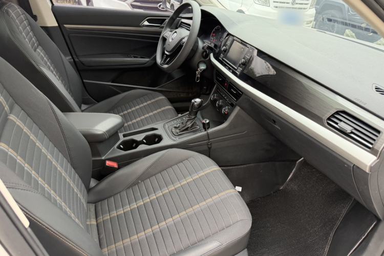 Used Volkswagen Lavida 2019 1.5L Automatic Vision Edition China VI Standard Interior 1