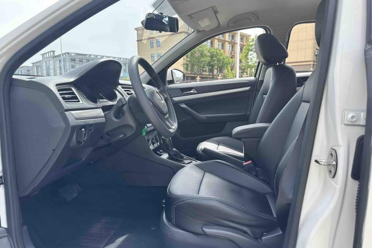 Used Volkswagen Lavida 2019 Lavida Start 1.5L Automatic Trendy Version China VI Standard Interior 1