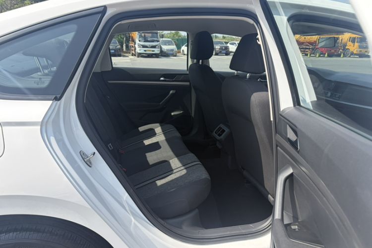 Used Volkswagen Lavida 2019 1.5L Automatic Fashion Edition China VI Interior 1