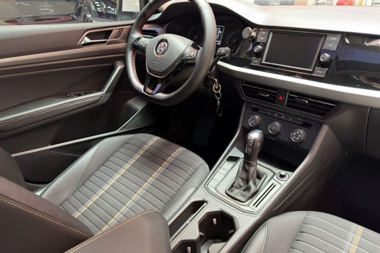 Used Volkswagen Lavida 2019 280TSI DSG Comfort Edition China VI standard Interior 1