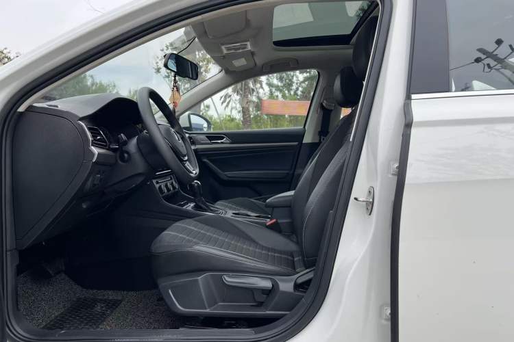 Used Volkswagen Lavida 2019 280TSI DSG Comfort Edition China VI standard Interior 1