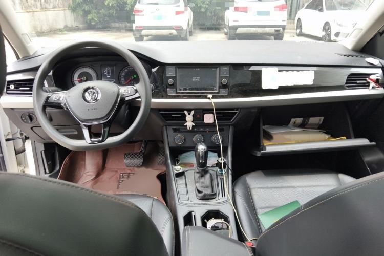 Used Volkswagen Lavida 2019 1.5L Automatic Comfort Edition China VI Standard Interior 2