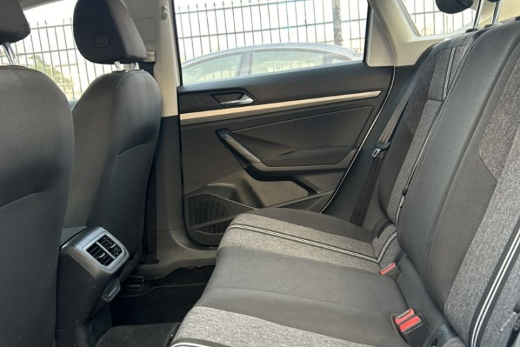 Used Volkswagen Lavida 2019 1.5L Automatic Fashion Edition China VI Interior 2