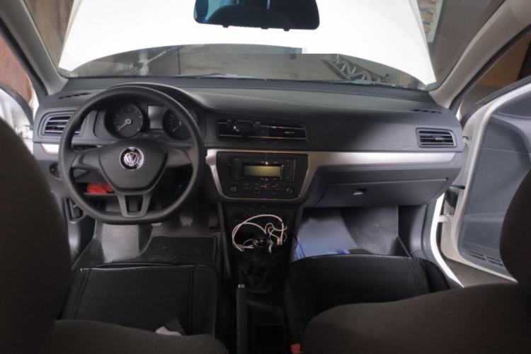 Used Volkswagen Lavida 2019 Lavida Start 1.5L Manual Fashion Edition China VI Standard Interior 2