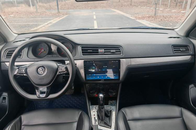 Used Volkswagen Lavida 2019 Lavida Start 1.5L Automatic Trendy Version China VI Standard Interior 3