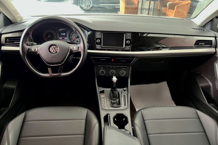 Used Volkswagen Lavida 2019 1.5L Automatic Comfort Edition China VI Standard Interior 3