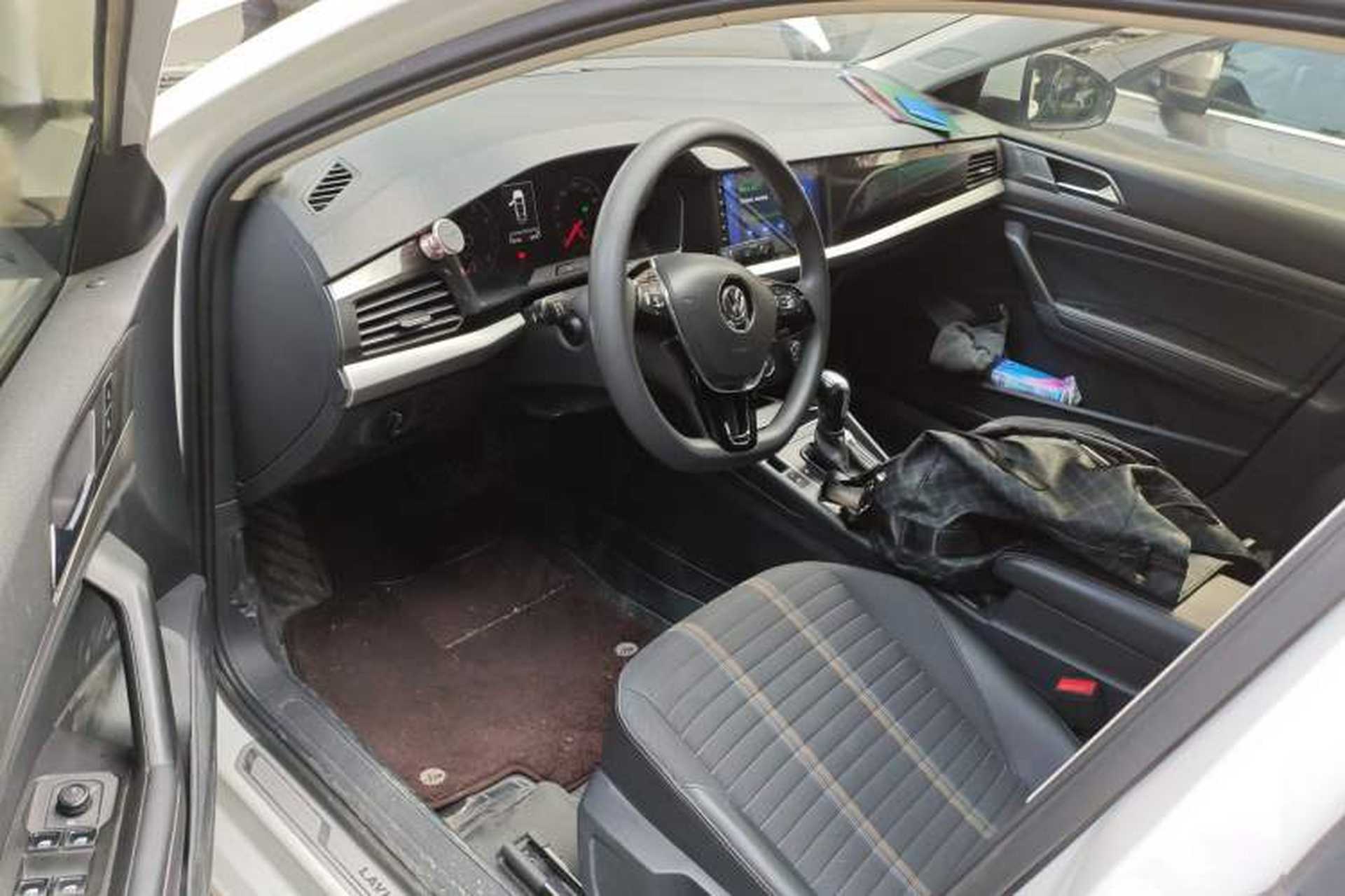 Used Volkswagen Lavida 2019 1.5L Automatic Vision Edition China VI Standard Interior 3
