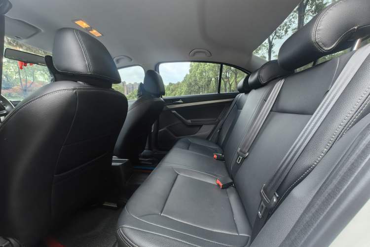 Used Volkswagen Lavida 2019 Lavida Start 1.5L Automatic Trendy Version China VI Standard Interior 3