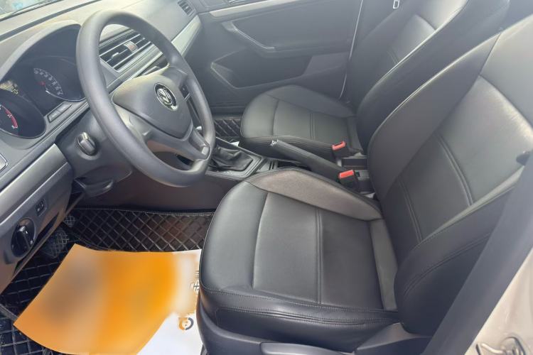 Used Volkswagen Lavida 2019 Lavida Start 1.5L Automatic Trendy Version China VI Standard Interior 3