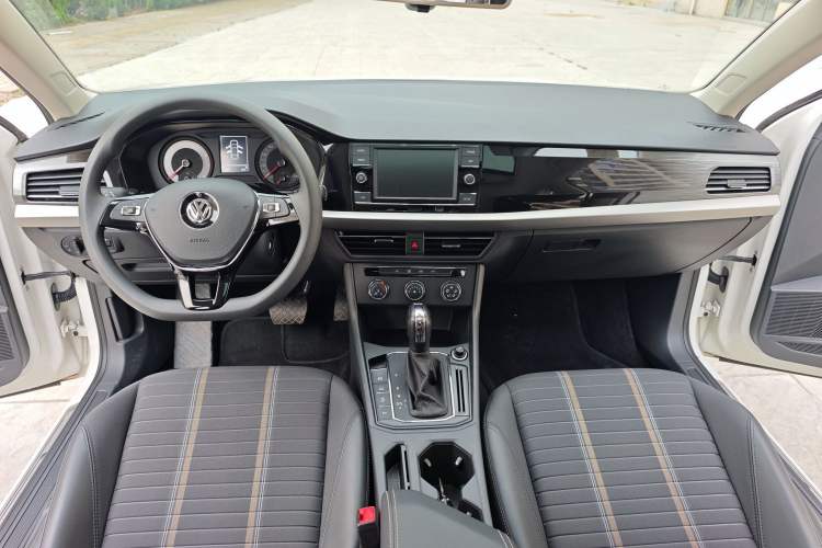 Used Volkswagen Lavida 2019 280TSI DSG Comfort Edition China VI standard Interior 3
